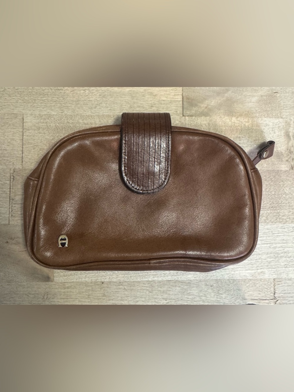Etienne Aigner vintage Brown Leather Wristlet Clutch wallet makeup pouch